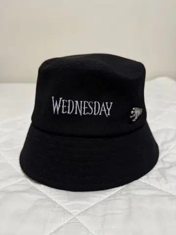 CA4LA WEDNESDAY 콜라보 버킷햇