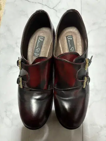 일레니아피 가죽 신발