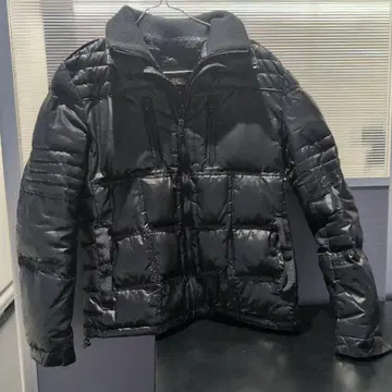 유니클로 다운 자켓 M 사이즈 다운 컬렉션 더블 지퍼