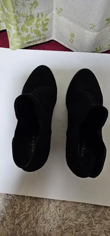 블랙 스웨이드 숏부츠