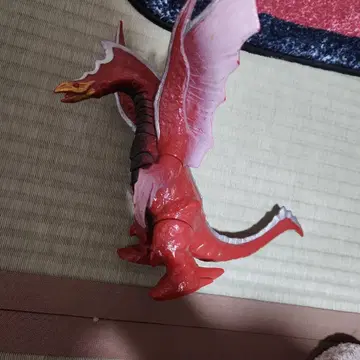 멜바 피규어 울트라맨 티가