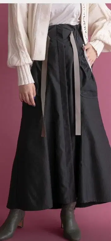 에이미 로우 Eimee Law 밀리터리 스커트