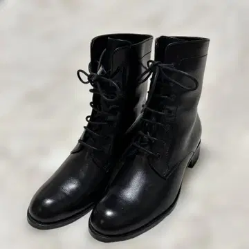 [ 새상품급 ] 마가렛호웰 블랙 레이스업 가죽 부츠 22.5