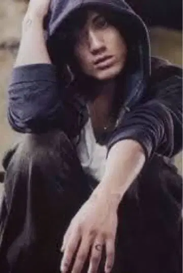 프로필 필독 아카니시 진 착용 후드티