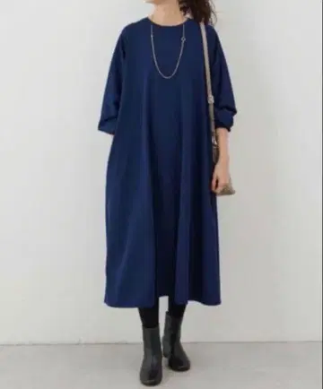 미사용 비어즐리 T 원피스 네이비 1호