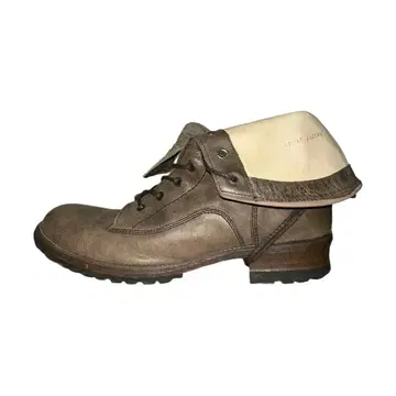 lace-up leather boots