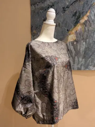 순수 실크 오시마 명주 기모노 리메이크 퍼프 슬리브 풀오버 현대 패턴