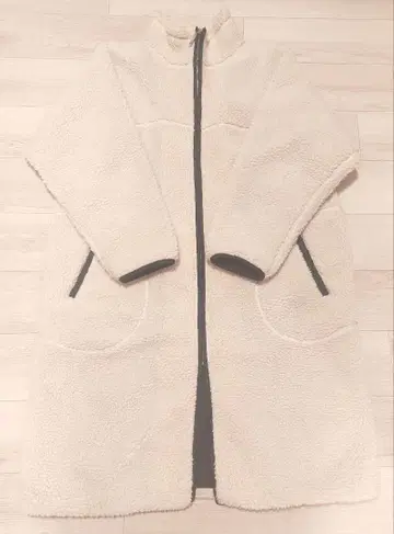 금일 한정 새상품급 프릭스스토어 보아 롱 코트