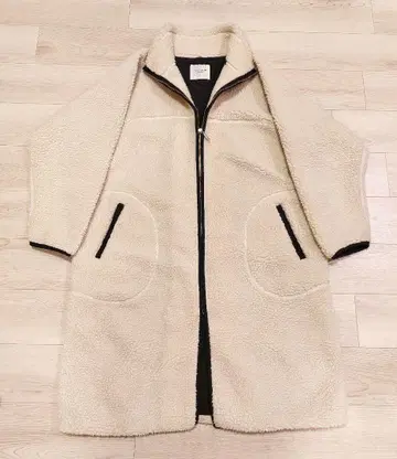 금일 한정 새상품급 프릭스스토어 보아 롱 코트