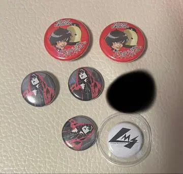 빌리지 맨즈 스토어 캔뱃지 모음