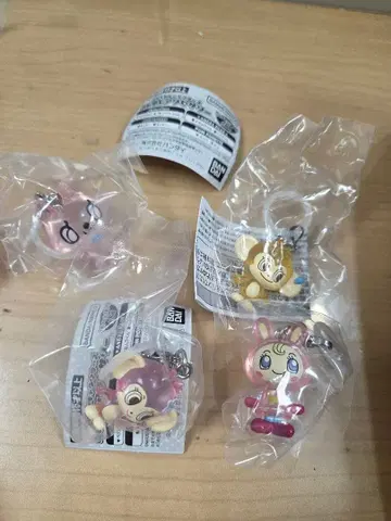 나루미야 캐릭터즈 메지루시 액세서리 4종 세트