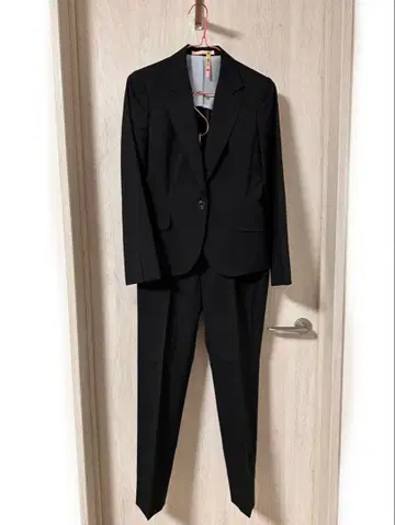 AOKI 블랙 팬츠 수트