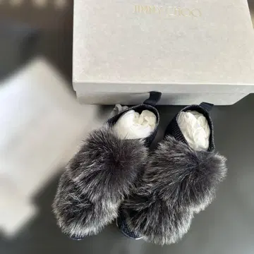 JIMMY CHOO 퍼 달린 네이비 스니커즈 37 23.5