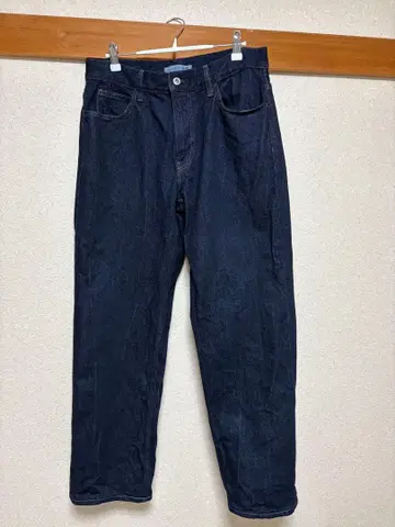 UNIQLO JW Anderson 스트레이트 청바지