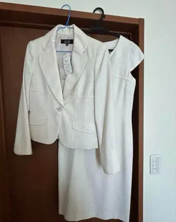 세레모니 수트 원피스 입학식 등에