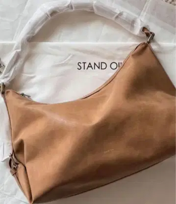 Stand oil 가죽 숄더백