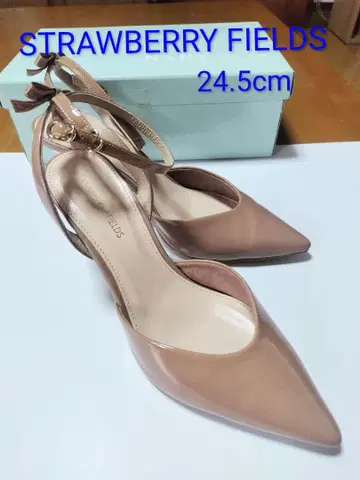 [ 새상품급 ] STRAWBERRY FIELDS 오픈 펌프스 24.5cm