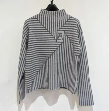 EMPORIO ARMANI 엠포리오 아르마니 하이넥 니트 스웨터