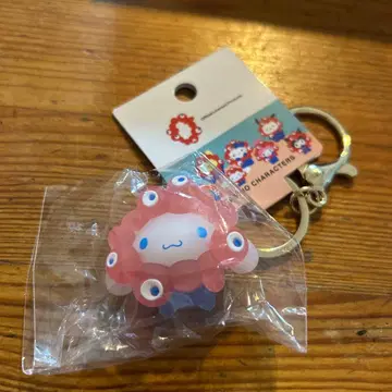 미야쿠미야쿠 산리오  입체 키링 클리어 시나모롤 시나몬