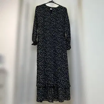 ESPER 흑백 도트 패턴 V넥 원피스