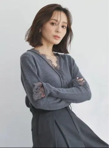 아이래쉬 레이스 트리밍 니트 아뉴앙스 그레이