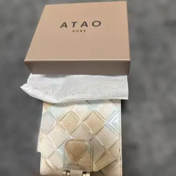 ATAO 아이리스 화이트 접이식 지갑