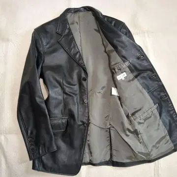 새상품급 폴스미스 카우 가죽 테일러드 자켓 소가죽 블랙 M 사이즈