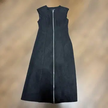 [ 새상품급 ] ZARA 블랙 롱 드레스 슬리브리스