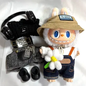 Labubu THE MONSTERS FALL IN WILD 봉제 인형