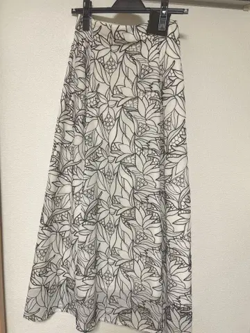 머큐리 듀오 롱 스커트 M 사이즈