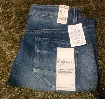sweetcamel 테이퍼드 스트레이트 데님 (미사용 새상품)