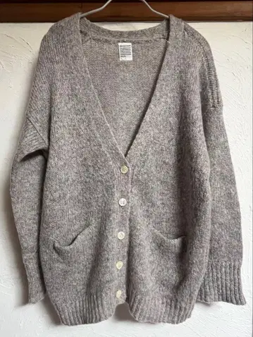 AMBIDEXEbonyivory 그레이 계열 V넥 가디건