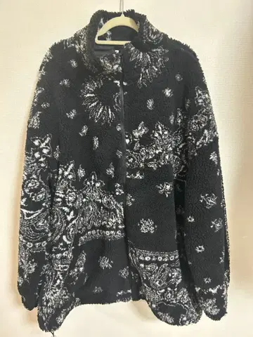 페이즐리 무늬 보아 자켓