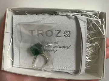 TROZO 천연 광석 플로라이트 (형석) 핸드메이드 이어커프