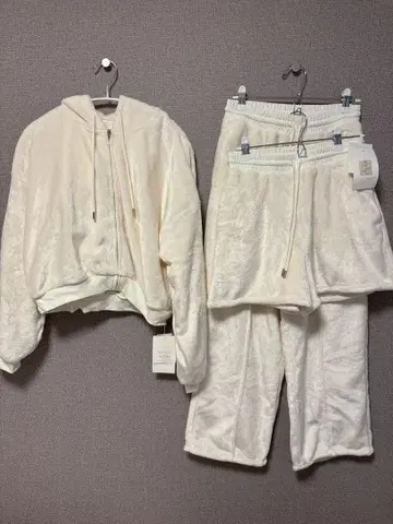 스나이델 홈 플리스 셋업 룸웨어 아이보리