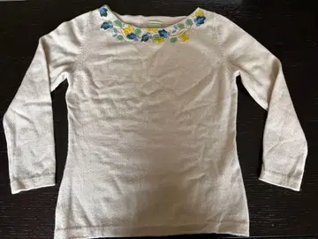 시빌라 긴팔 니트 자수 sh