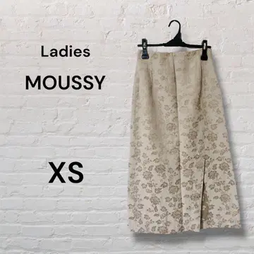 [ 새상품급 ] 마우지 타이트 스커트 XS 베이지 꽃무늬 앞 슬릿