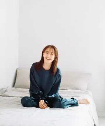 후쿠우 릴랙스 새틴 셋업 룸웨어 파자마 타카하시 아이