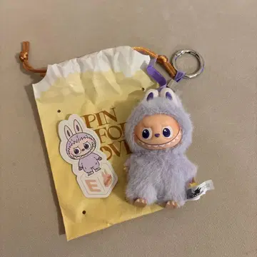 정품 E Labubu 알파벳