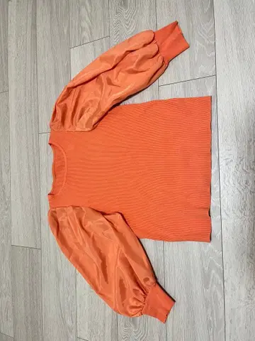 grace continental 오간자 퍼프 슬리브 탑