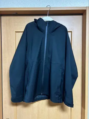 UNIQLO 블랙 윈드 브레이커 M