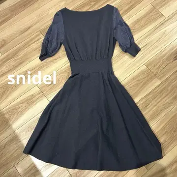 snidel 네이비 반팔 무릎 기장 원피스