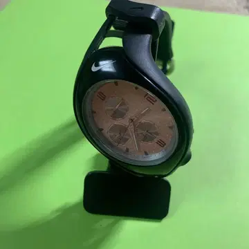 NIKE TRIAX SWIFT 쿼츠 손목시계 배터리 방전