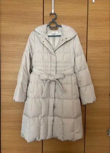 새상품급 avv 다운 코트