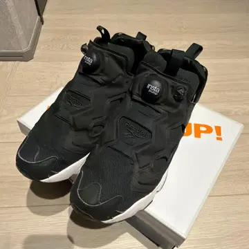 Reebok Instapump Fury 블랙 스니커즈