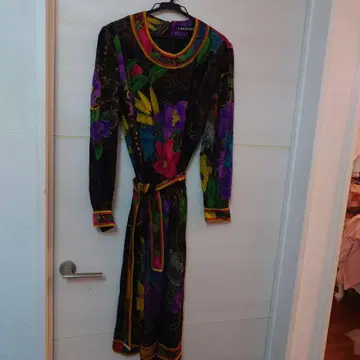 레오나르 원피스, 이타리야 원피스, 에트로 원피스