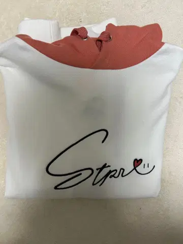 스토푸리 리이누 후드티