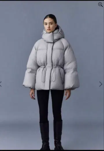 맥케이지 그레이 다운 자켓 2025년 1월 이세탄 구매