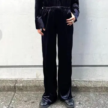 새상품 [ Pasterip ] 파세리 벨로아 팬츠 네이비