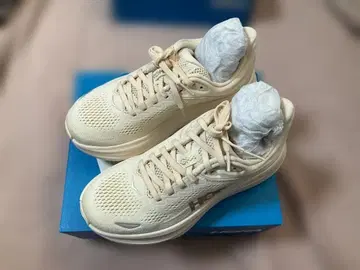 [23cm] HOKA BONDI 9 Vanilla / Birch